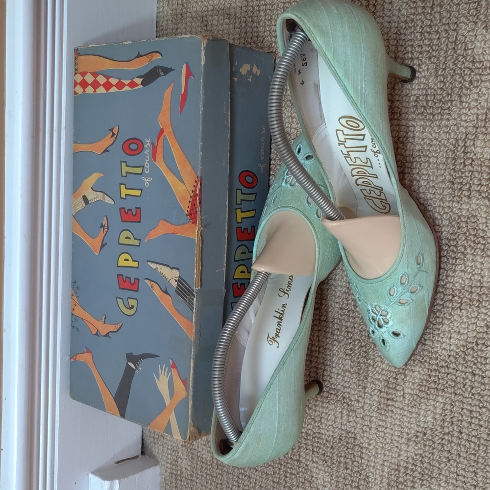 Vintage Geppetto heels with original box